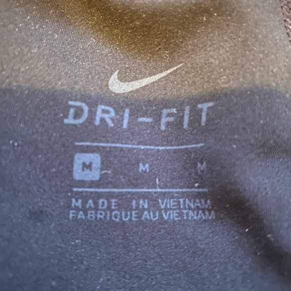 Nike Pro Dri-Fit Compression Shorts – Women’s Medium - Picture 3 of 4